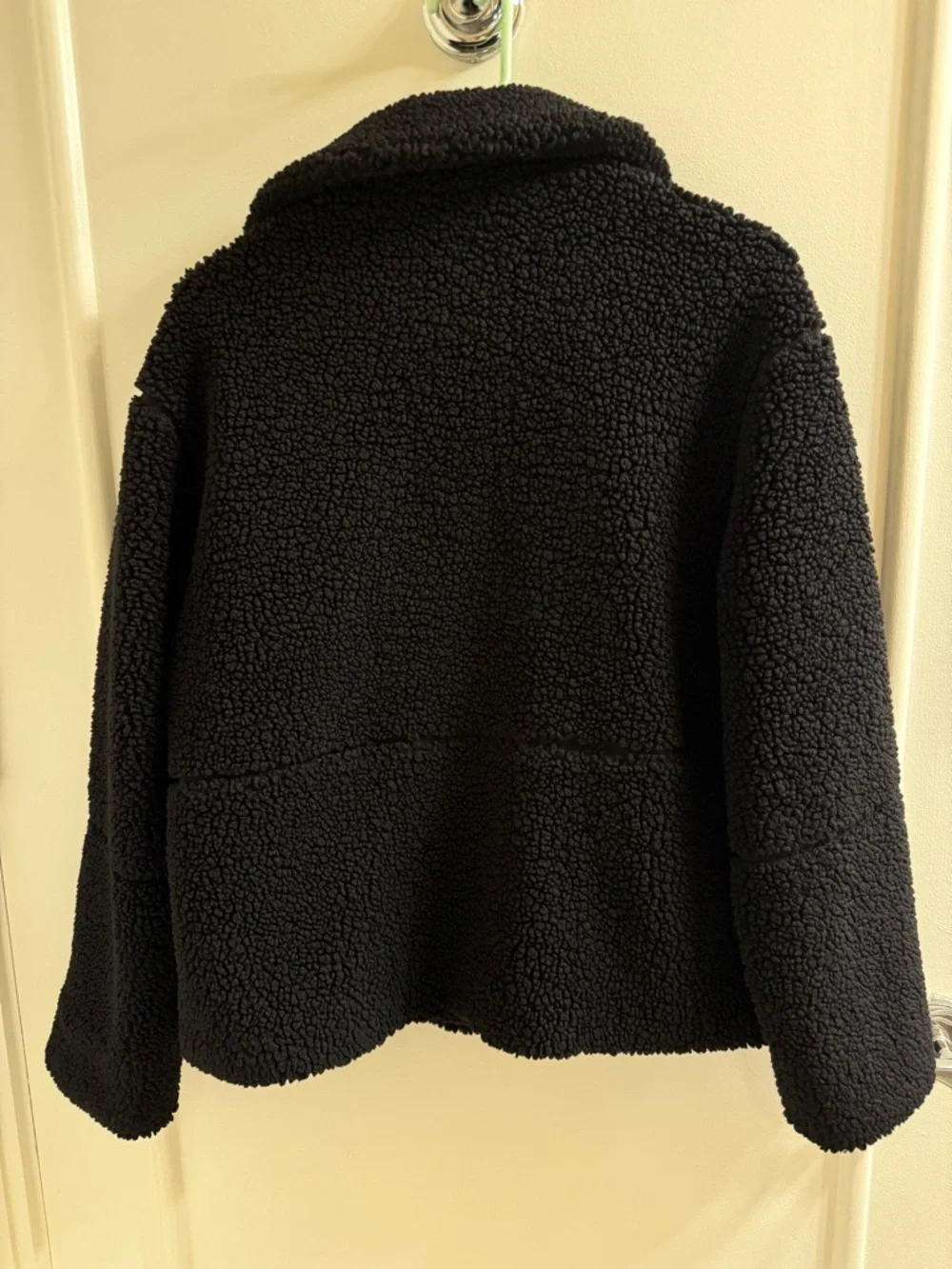 Vuori Lou Full Zip Sherpa Jacket – Black - Picture 6 of 6